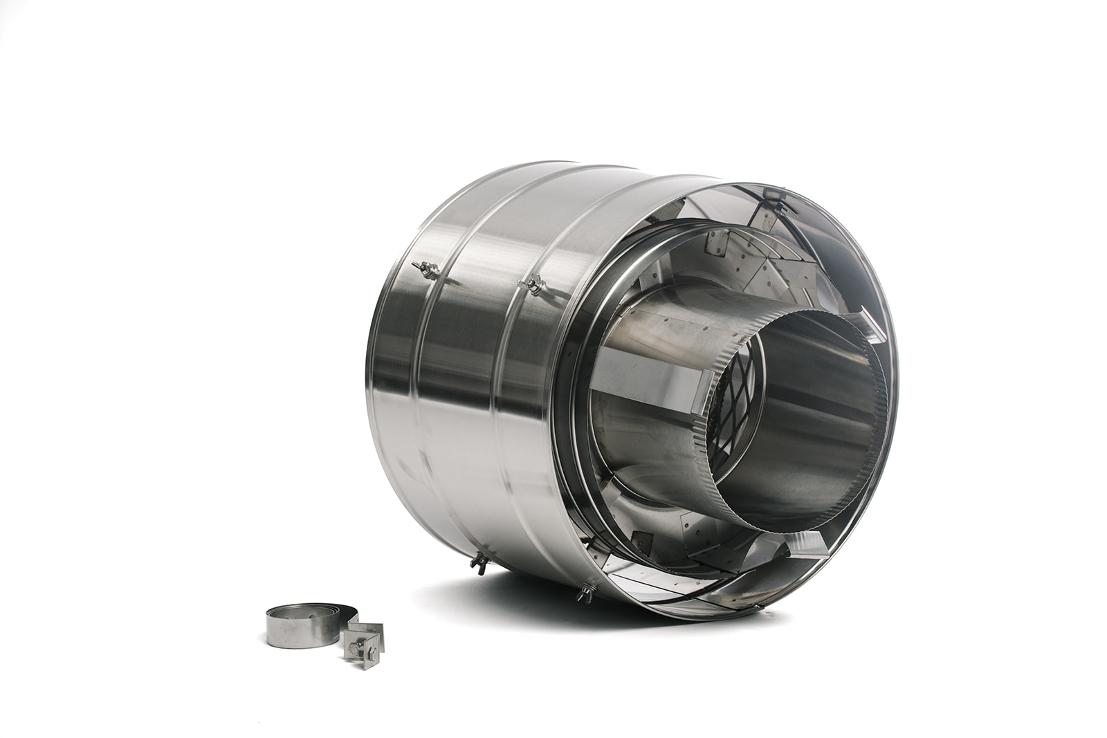 High Wind Non-Air-Cooled Chimney Cap – Polished Stainless Steel Sleek non-air-cooled stainless chimney cap for high-wind areas prevents smoke blowback, moisture, and nesting birds or debris.